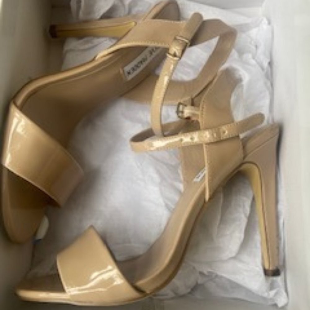 Steve Madden Dorty Blush Patten heels size 7.5